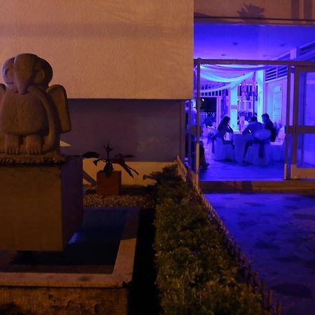 Hotel Calamo Plaza Питалито Екстериор снимка