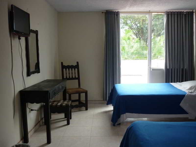 Hotel Calamo Plaza Питалито Екстериор снимка