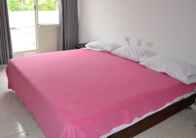 Hotel Calamo Plaza Питалито Екстериор снимка